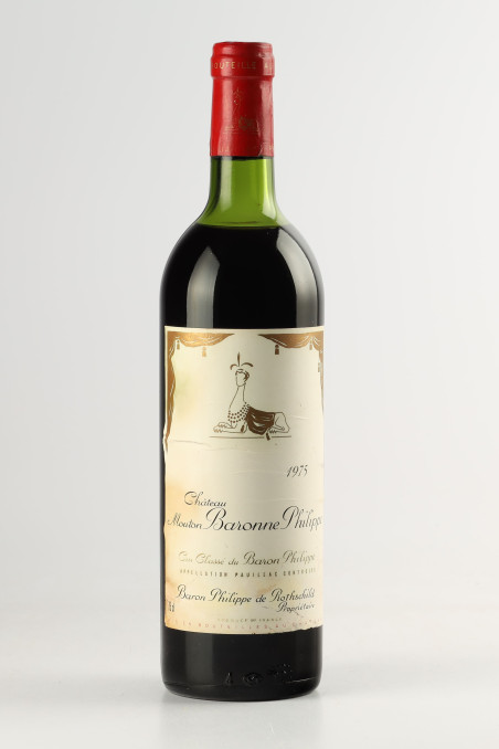 シャトー・ムートン・バロンヌ・フィリップ(CHÂTEAU MOUTON BARONNE PHILIPPE) 1975