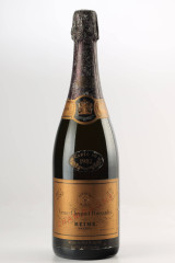 ヴーヴ・クリコ・ポンサルダン(VEUVE CLICQUOT PONSARDIN) カルト・ドール 1982